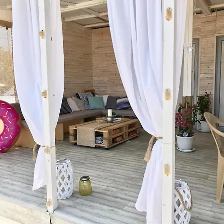 营地 Beach Camp *